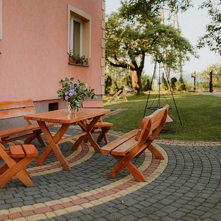 Villa Dom Pod Jabloniami Lukowica Exterior foto