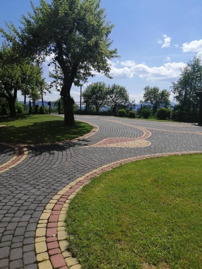 Villa Dom Pod Jabloniami Lukowica Exterior foto