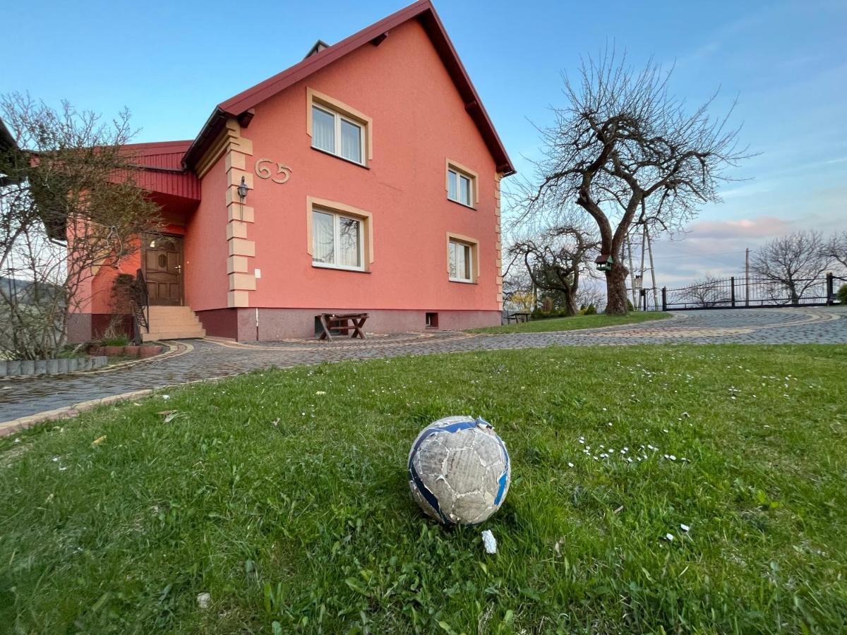 Villa Dom Pod Jabloniami Lukowica Exterior foto